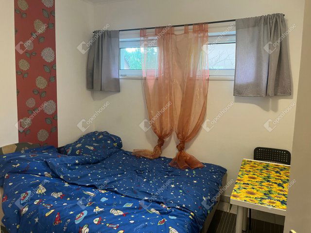 Eladó családi ház, Hegykőn 59.9 M Ft, 6 szobás