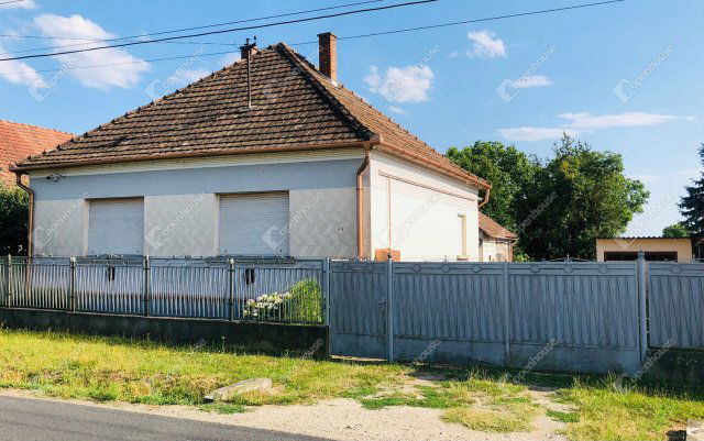 Eladó családi ház, Letenyén 25.5 M Ft, 4 szobás