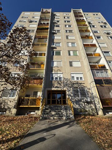 Eladó panellakás, Dunakeszin 64.99 M Ft, 4 szobás