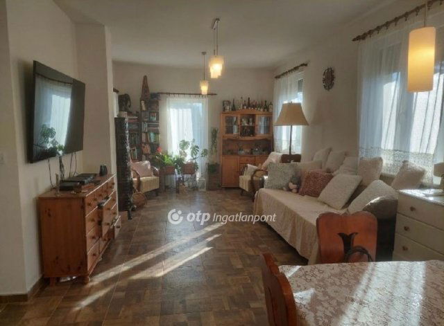 Eladó családi ház, Gyalókán 85 M Ft, 4 szobás