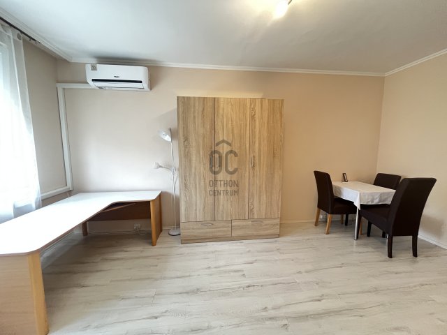 Kiadó panellakás, albérlet, Debrecenben 170 E Ft / hó, 2 szobás