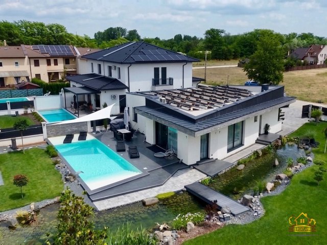 Eladó családi ház, Dunaharasztin 239 M Ft, 3+1 szobás