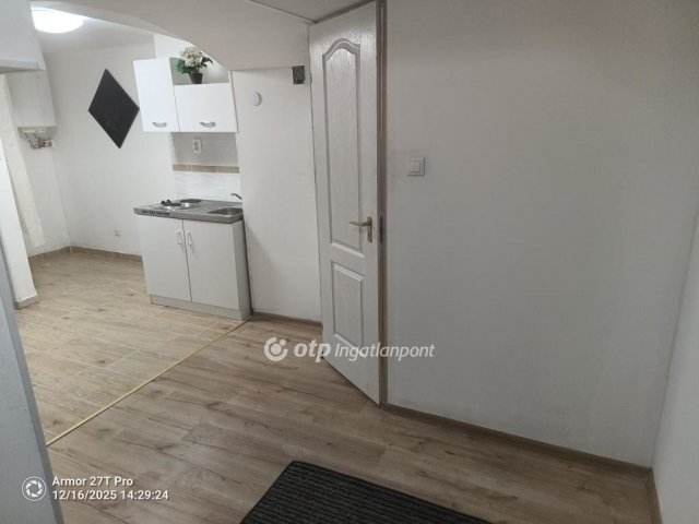 Eladó téglalakás, Budapesten, VIII. kerületben 22.5 M Ft