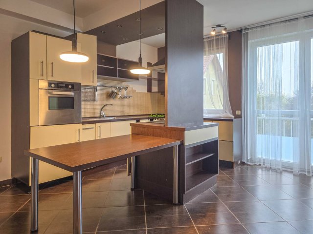 Eladó téglalakás, Sopronban 69.9 M Ft, 3 szobás