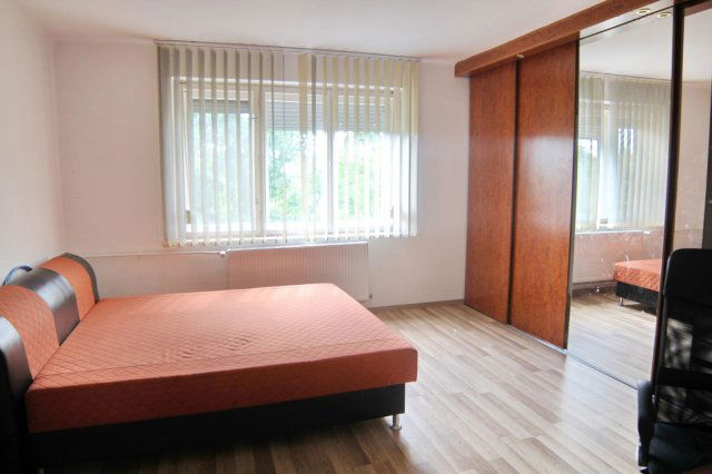 Kiadó téglalakás, albérlet, Debrecenben 360 E Ft / hó, 3 szobás