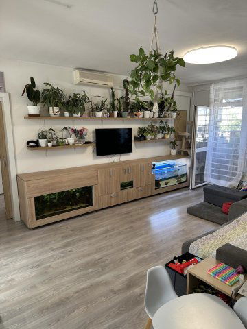 Eladó panellakás, Nyíregyházán 52 M Ft, 4 szobás