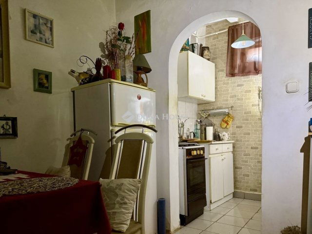 Eladó családi ház, Békéscsabán 21.5 M Ft, 1 szobás