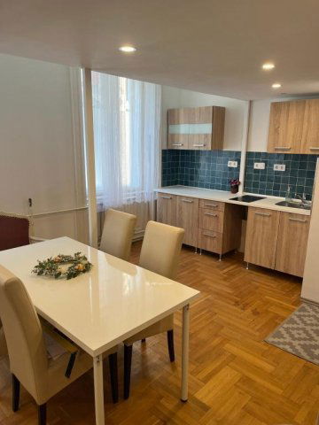 Eladó téglalakás, Budapesten, VII. kerületben 180 M Ft