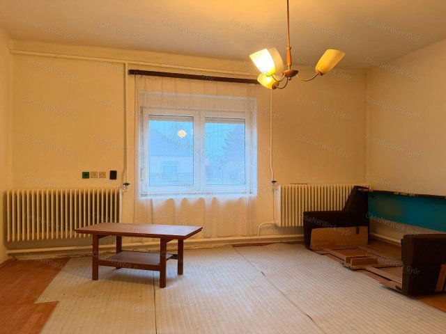 Eladó családi ház, Téten 45 M Ft, 2+1 szobás