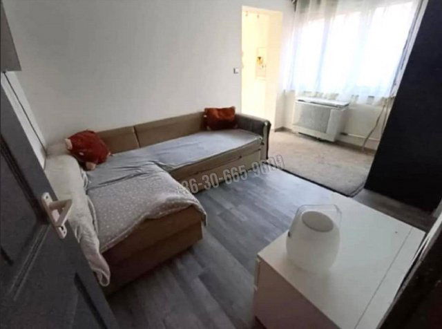 Eladó családi ház, Budapesten, XVIII. kerületben 35.9 M Ft