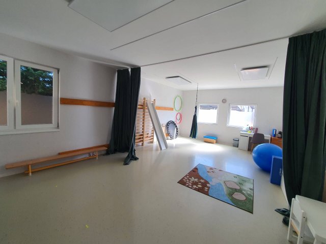 Kiadó családi ház, albérlet, Táton 200 E Ft / hó, 2 szobás