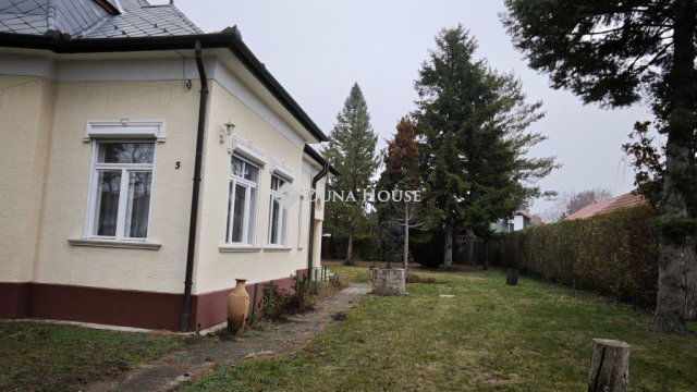 Eladó családi ház, Dunakeszin 199 M Ft, 6 szobás