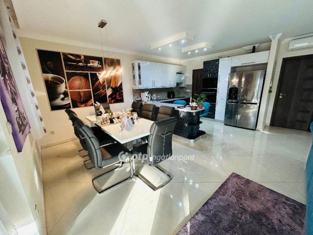 Eladó családi ház, Hajdúsámsonon 150 M Ft, 4 szobás