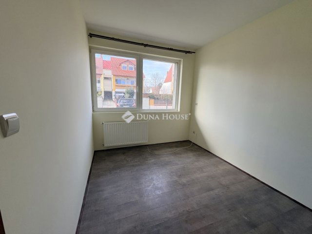 Eladó sorház, Keszthelyen 79.9 M Ft, 3 szobás