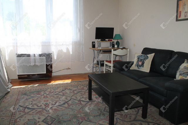 Eladó téglalakás, Szombathelyen 31 M Ft, 2 szobás