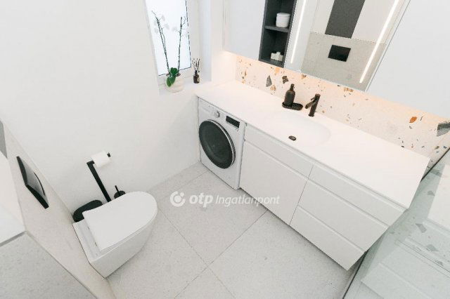 Eladó téglalakás, Érden 114.4 M Ft, 2+1 szobás