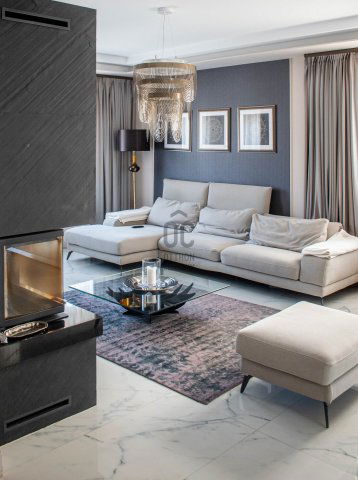 Eladó családi ház, Szegeden 350 M Ft, 7 szobás