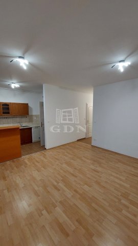 Kiadó téglalakás, albérlet, Veszprémben 230 E Ft / hó