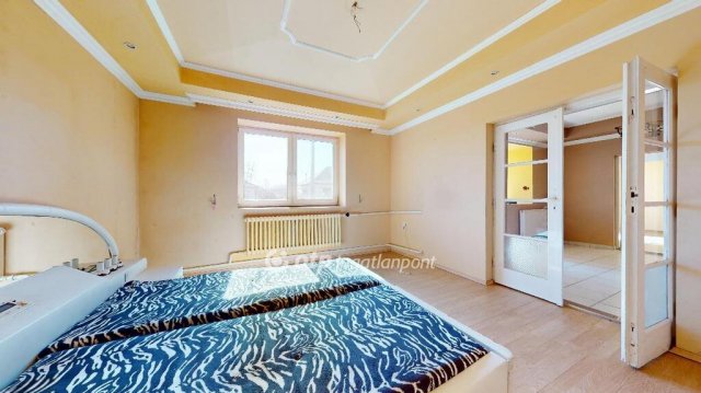 Eladó családi ház, Mándokon 33.5 M Ft, 6 szobás