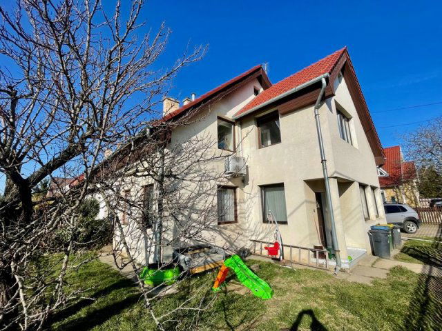 Eladó ikerház, Érden 78 M Ft, 4 szobás / költözzbe.hu