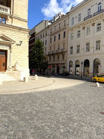 Eladó téglalakás, Budapesten, VI. kerületben 82 M Ft, 1 szobás