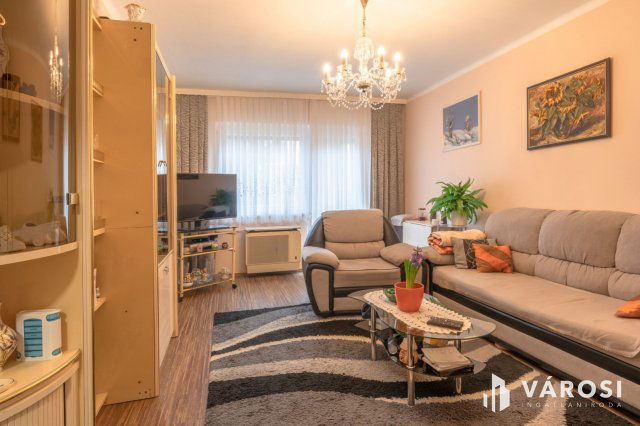 Eladó téglalakás, Szegeden 59.9 M Ft, 2 szobás