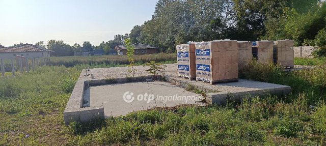 Eladó ikerház, Ráckevén 89.999 M Ft, 5 szobás