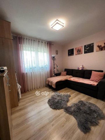 Eladó családi ház, Soboron 129.9 M Ft, 3 szobás