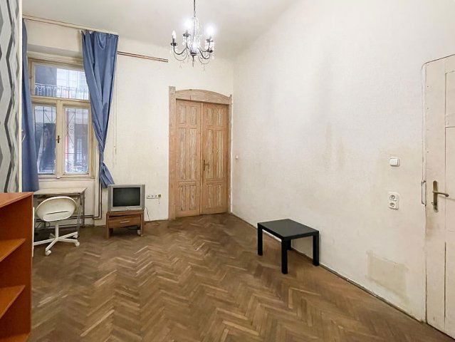 Eladó téglalakás, Budapesten, VIII. kerületben, József utcában