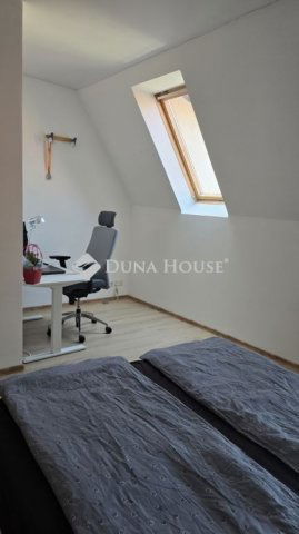 Eladó téglalakás, Szegeden 81.7 M Ft, 3 szobás