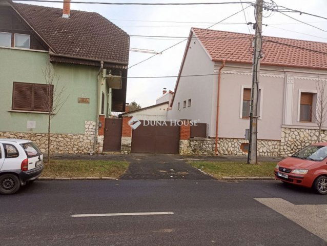 Eladó családi ház, Zalaegerszegen, Jókai Mór utcában 75 M Ft