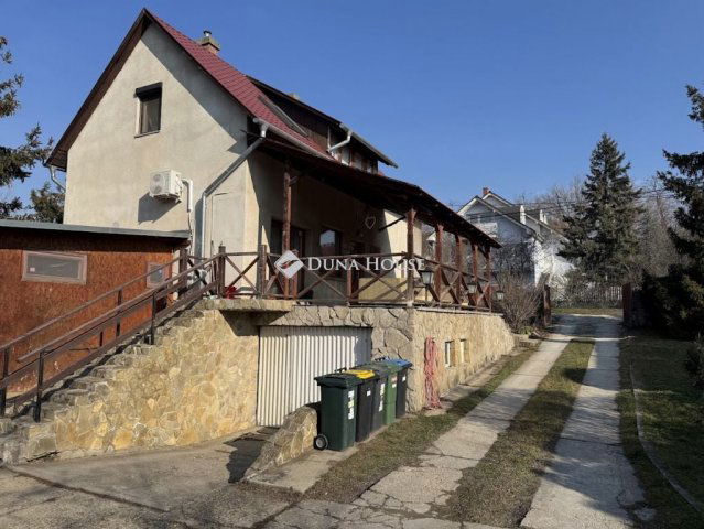 Eladó családi ház, Érden 116.9 M Ft, 6 szobás