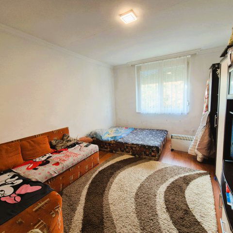 Eladó téglalakás, Kecskeméten 41.9 M Ft, 2 szobás