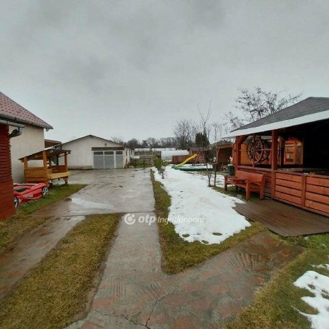 Eladó családi ház, Nyírpazonyon 57.9 M Ft, 3 szobás