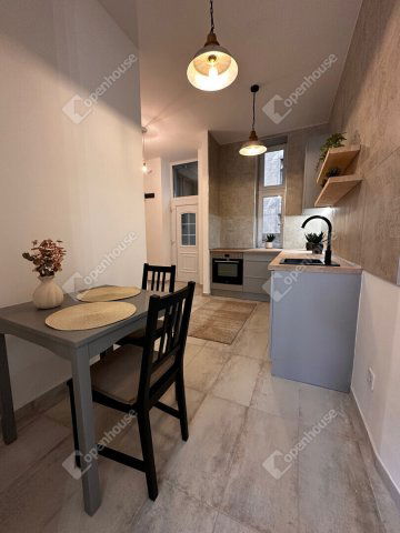 Eladó téglalakás, Budapesten, IX. kerületben 52.5 M Ft, 1 szobás