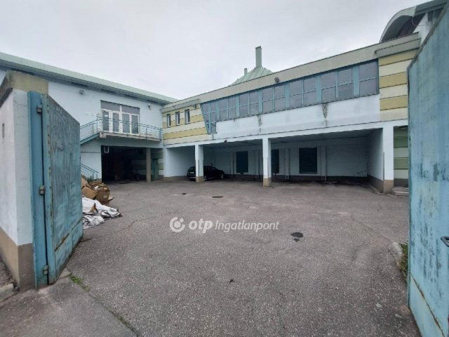 Eladó üzlethelyiség, Kalocsán 208 M Ft / költözzbe.hu