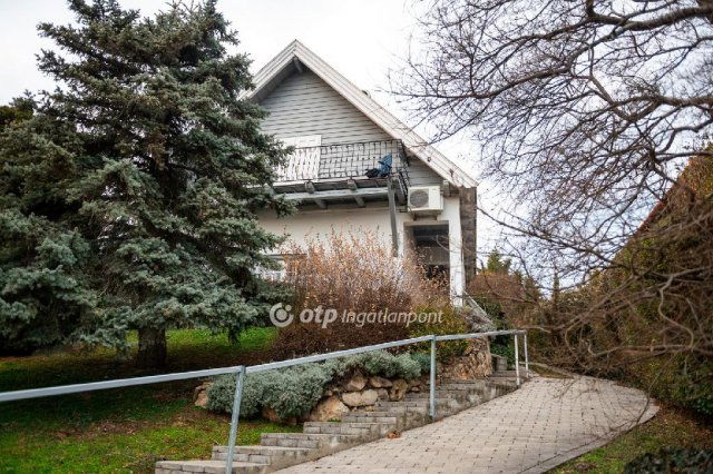 Eladó családi ház, Paloznakon 198 M Ft, 5 szobás