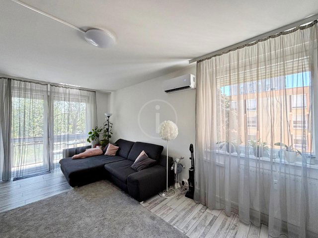 Eladó panellakás, Budapesten, XV. kerületben 79.9 M Ft, 3 szobás