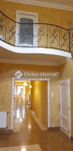 Eladó családi ház, Fóton 270 M Ft, 6 szobás