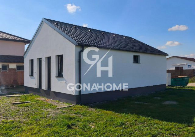 Eladó családi ház, Veszprémben 49.875 M Ft, 1+2 szobás