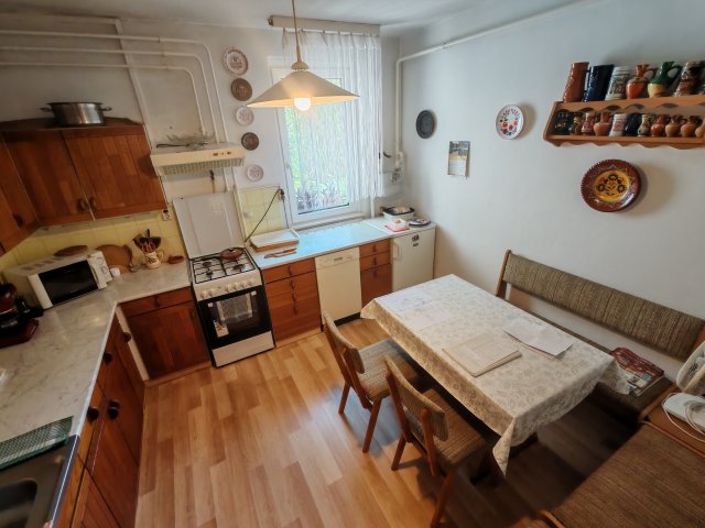Eladó sorház, Szegeden, Sas utcában 89.9 M Ft, 3+1 szobás