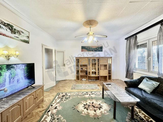 Kiadó családi ház, albérlet, XVIII. kerületben, Mikszáth Kálmán utcában