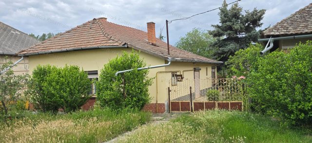 Eladó családi ház, Kunszentmártonban 14.9 M Ft, 3 szobás