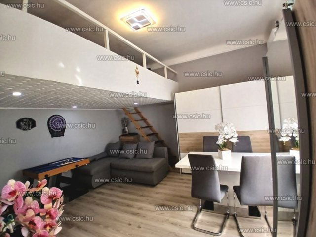 Eladó téglalakás, Budapesten, VIII. kerületben 42.5 M Ft