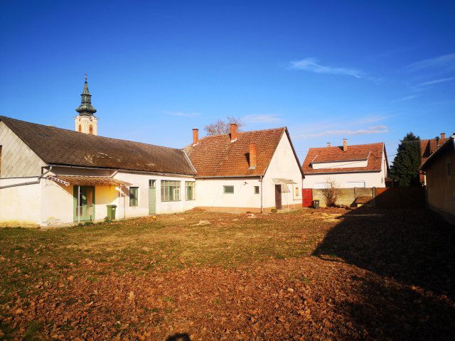 Eladó telek, Gyulán, Baross utcában 38 M Ft