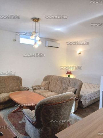 Eladó családi ház, Budakeszin 49.45 M Ft, 1 szobás