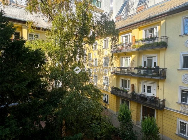 Eladó téglalakás, Budapesten, VIII. kerületben 64.9 M Ft