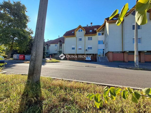 Eladó téglalakás, Pécsett, Fáy András utcában 59 M Ft