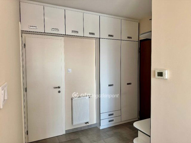 Kiadó téglalakás, albérlet, Székesfehérvárott 350 E Ft / hó