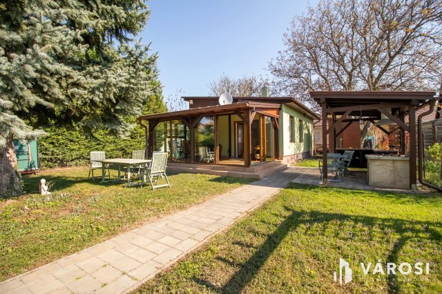 Eladó családi ház, Siófokon 129.9 M Ft, 4 szobás